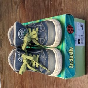 Baby/toddler high top sneakers